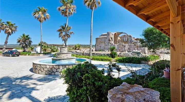 Oasis At Ayfilon Hotel Rizokarpaso Eksteriør billede